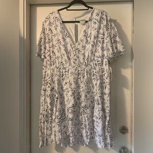 NWT- beautiful Arula black and white womens dress size 2X